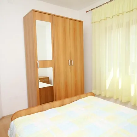Apartments With Parking Space Pag - 6535 Apartment *